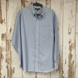 Croft & Barrow Wrinkle Resistant Button Down Shirt Size 17 34/35. Good used cond